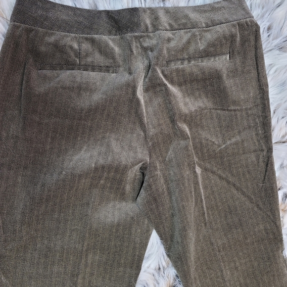 Tahari dressed strippes pants size 6 - Picture 9 of 10